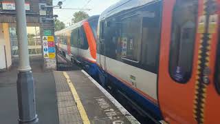 London overground train doesn’t stop at Edmonton Green train station NOT IN SERVICE [upl. by Conny]