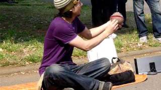 Japanese Crystal Ball Performer Contact Juggling [upl. by Bolte]