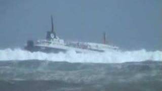 Newfoundland Ferry in massive waves [upl. by Ynneg469]