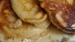 EASY BANANA PANCAKES [upl. by Seeto]