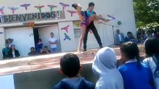 Niños de colegio bailando salsa como profesionales [upl. by Ariana]