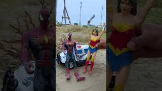 WONDER WOMAN tests SPIDERMANs leg  Marvel Toys [upl. by Millhon]