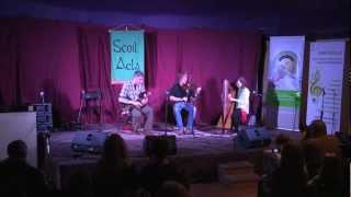 John Butler Diarmuid Gielty amp Laoise Kelly at Scoil Acla Traditional Irish Music from LiveTradcom [upl. by Erdreid]