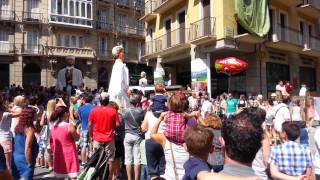 Gigantada día de las peñas Pamplona 2015 Peñen egun [upl. by Kcirted186]