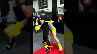 le Fauchage en Muay Thai [upl. by Iduj558]