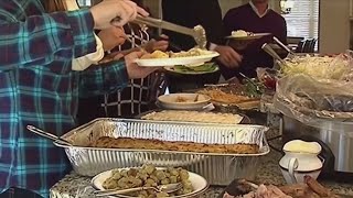 How to keep politics out of Thanksgiving dinner [upl. by Uchish]