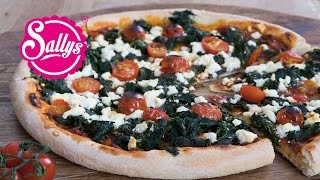 Pizza mit Käserand und würziger PizzaSoße  vegetarisch  Sallys Welt [upl. by Rollins]