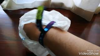 How to Easily Remove Your Music Festival Wristbands Without Cutting or Injury [upl. by Adamski]