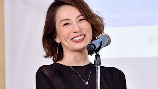 米倉涼子、流ちょうなフランス語であいさつ 「フランス映画祭2020 横浜」フェスティバル・ミューズに [upl. by Essex]