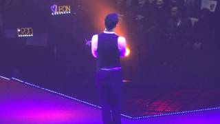 11122011黎明LEON X U 演唱會大合唱跳聖誕舞 [upl. by Ceporah]