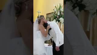 Novia le canta a su novio en el altar Hallelujah [upl. by Chemosh]