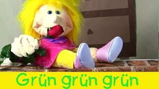 Grün grün grün sind alle meine Kleider  Kinderlieder Puppenvideo [upl. by Nalla784]