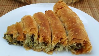 Hazır yufkadan el açması tadında ıspanaklı börek  Kolay börek tarifleri [upl. by Marasco]