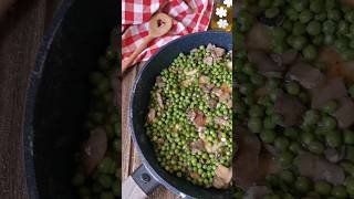 PETTO DI POLLO CON PISELLI E FUNGHI 😋 [upl. by Liva]