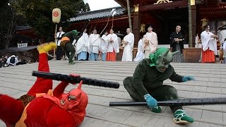 「鬼やろう」桃の枝で邪気払う 京都・八幡で節分の神事 [upl. by Ahtenek]