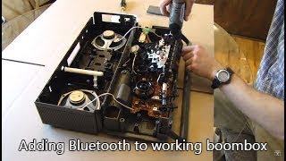 Adding bluetooth to vintage boombox radio still works [upl. by Nerred]