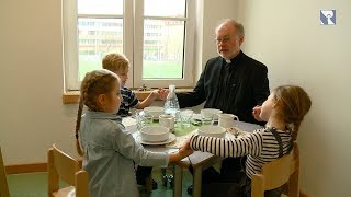 Beten mit Kindern  So geht ein Tischgebet [upl. by Trab]