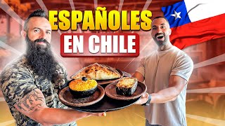 ESPAÑOLES PROBANDO POR PRIMERA VEZ COMIDA TÍPICA CHILENA EN SANTIAGO [upl. by Nalliuq]