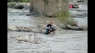 ქუთაისში მამაკაცი მდინარე რიონში დახრჩობას გადაარჩინეს [upl. by Launam]