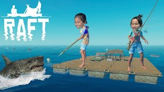 3 SURVIVORS1 RAFTVAST OCEANMANEATING SHARKS 🦈  Raft Episode 1 [upl. by Whitebook]