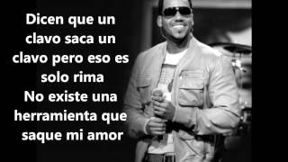 Romeo Santos  Eres Mía LetraLyrics [upl. by Anedal952]