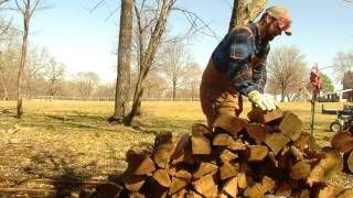 Powerhorse 22 Ton Wood Splitter Demo [upl. by Drislane]