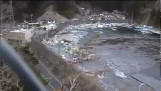 Tenmeter seawall breached and destroyed by tsunami [upl. by Lemmie302]