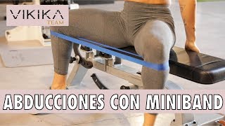 Como hacer abducciones con miniband sentada vikikateam [upl. by Chobot]