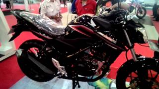 all new Honda cb150r streetfire 2015 [upl. by Uhthna]