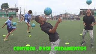 EJERCICIOS DE FÚTBOL DE CONTROLPASE CONDUCCIÓN [upl. by Peterus]