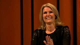 Helle Thorning lover en Gangnamdans [upl. by Kerge]