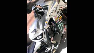 2001 Honda CBR 600 f4i it makes a weird noise [upl. by Enyaz]