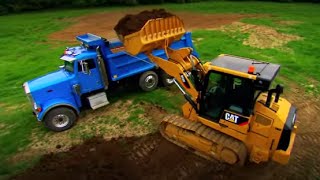 CAT 953C Tracked Loader Starting a Basement [upl. by Ratcliff352]