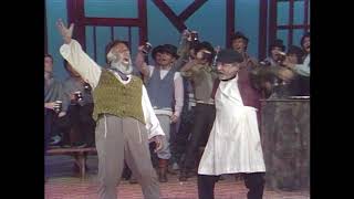 Fiddler On The Roof  To Life Lchaim amp Bottle Dance  1980  MDA Telethon [upl. by Akinam]