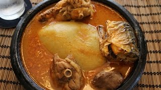 How to make the best Ghana Light Soup  Pepper Soup [upl. by Yenaiv40]