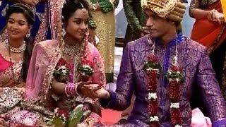 Shastri Sisters Anu Rajat getting married againVeer scarifies [upl. by Eachelle]