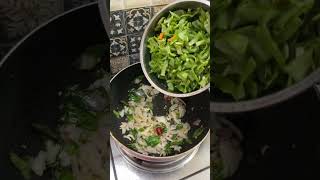 🥥Coconut Avarakkai Poriyal Recipe😋TastynEasy Coconut🫛BroadBeans Poriyal Recipe For Rice Varities🍽️ [upl. by Fineberg]