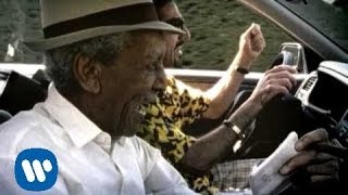 Compay Segundo  Maria En La Playa Video Oficial [upl. by Nalliuq]