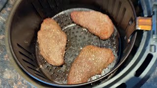 Air Fryer Cube Steak  How To Cook Cube Steak In The Air Fryer  Easy Keto Dinner [upl. by Medor551]