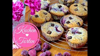 Traumhafte HimbeerSchokoMuffins I Bestes Grundrezept für lockere Muffins I saftige Cupcakes [upl. by Pacien]