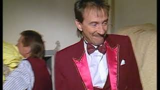 ChuckleVision 3x11 Hotel Hostilities [upl. by Novehs]