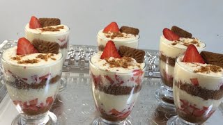 Tiramisu aux spéculoos et fraises [upl. by Eclud]