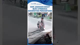 Sok Jagoan Adang dan Lempari Bus Pakai Batu 2 Pemuda Berakhir Babak Belur Dikeroyok Penumpang [upl. by Annahael]