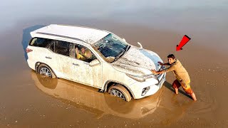 Dont Drive Fortuner Car In Water  5 लाख का नुकसान हो गया 😞 [upl. by Yoshi197]