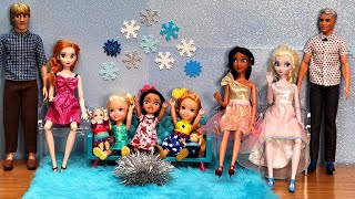 2023 Happy New Year Elsa amp Anna toddlers  Barbie  gifts  games  countdown [upl. by Kali]