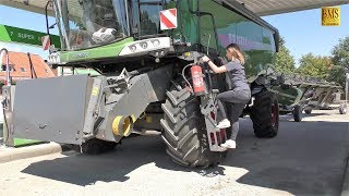 Mähdrescher Fendt 8410 P Agravis Technik Vorführung Getreideernte 2018 new combine harvester wheat [upl. by Enovad420]