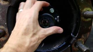 RV Repair How to Change oil in Oil Filled Hubs on a Workhorse chassis W20 W22 W24 [upl. by Harrie]