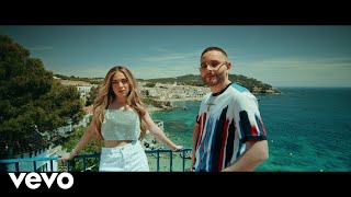 Rocco Hunt Ana Mena  Un bacio allimprovviso Official Video [upl. by Yevreh]