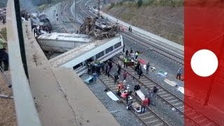 Espagne les images du crash ferroviaire filmées par une caméra de surveillance [upl. by Aramo]