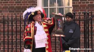 Town Crier announces birth of Royal baby girl [upl. by Shaw]